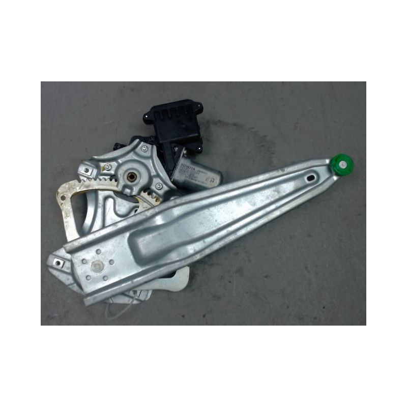 MECANISME+MOTEUR LEVE-GLACE ARRIERE DROIT TOYOTA AURIS