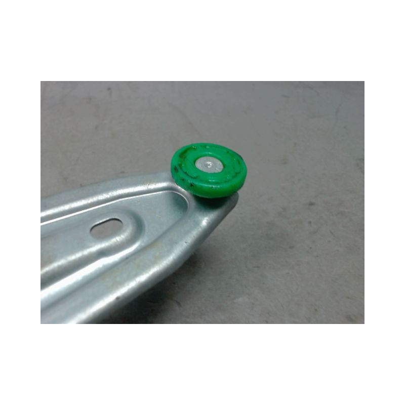 MECANISME+MOTEUR LEVE-GLACE ARRIERE DROIT TOYOTA AURIS