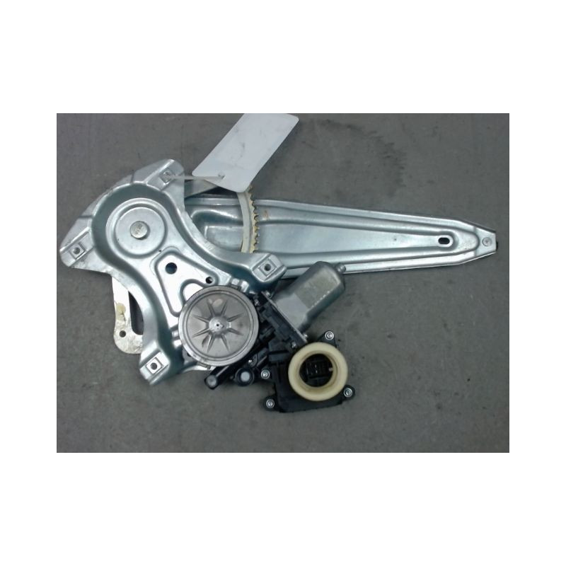MECANISME+MOTEUR LEVE-GLACE ARRIERE DROIT TOYOTA AURIS