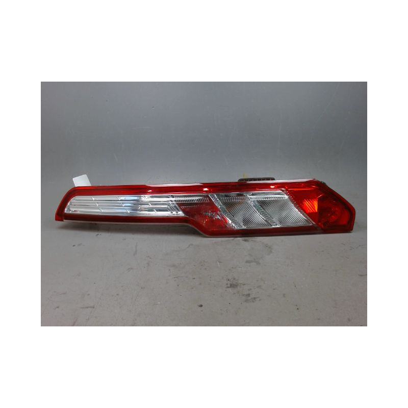 FEU ARRIERE DROIT FORD T.CUSTOM