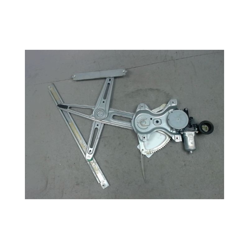 MECANISME+MOTEUR LEVE-GLACE AVANT DROIT TOYOTA YARIS 2005-
