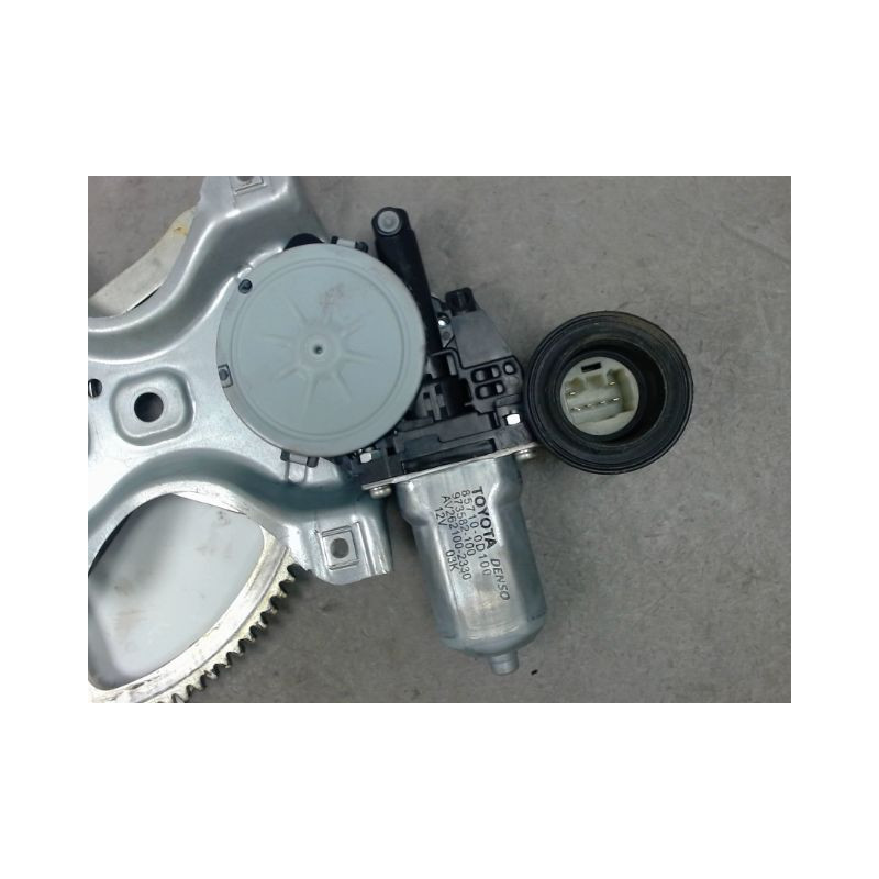 MECANISME+MOTEUR LEVE-GLACE AVANT DROIT TOYOTA YARIS 2005-