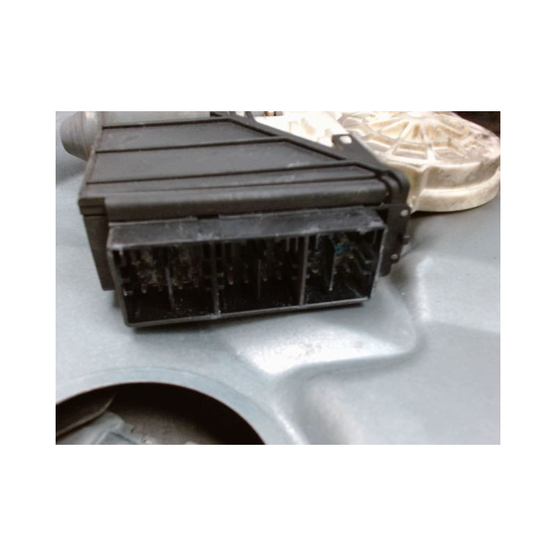 MECANISME+MOTEUR LEVE-GLACE AVANT GAUCHE SEAT IBIZA 2002-2006