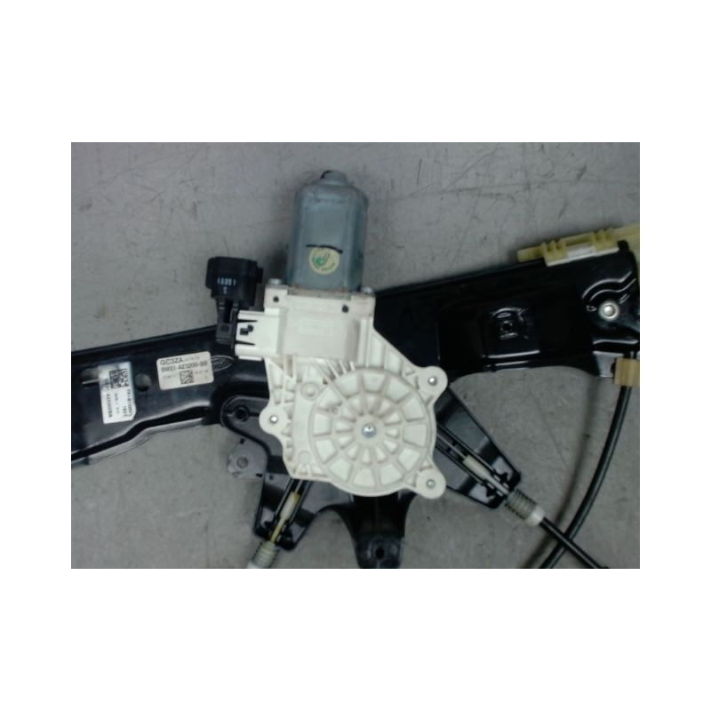 MECANISME+MOTEUR LEVE-GLACE AVANT DROIT FORD FOCUS