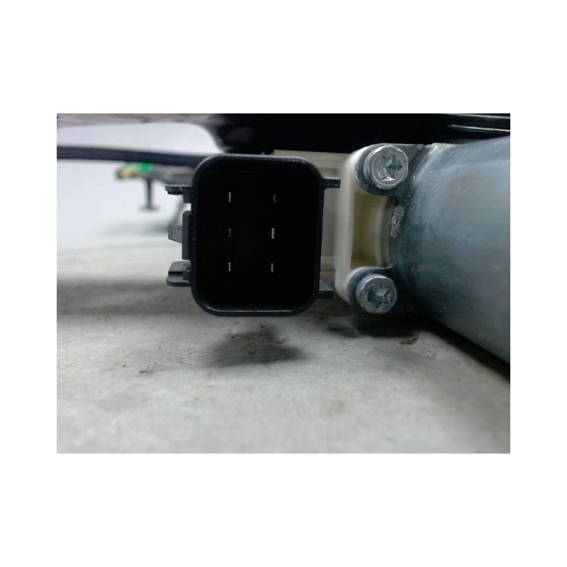 MECANISME+MOTEUR LEVE-GLACE AVANT DROIT FORD FOCUS