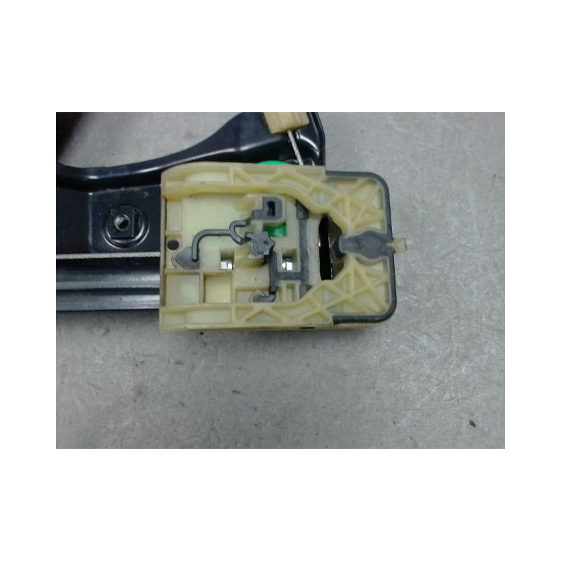 MECANISME+MOTEUR LEVE-GLACE AVANT DROIT FORD FOCUS