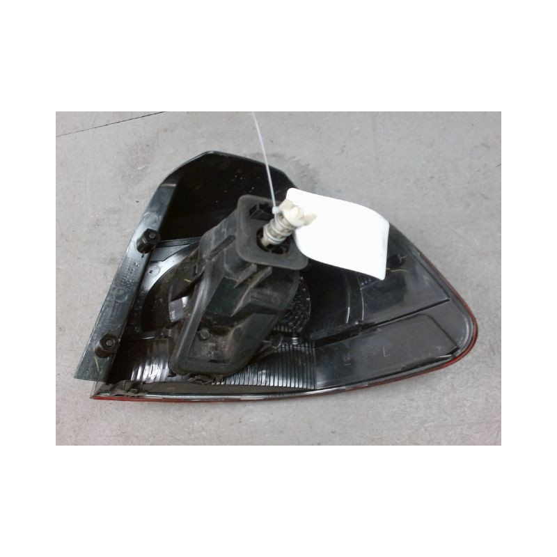 FEU ARRIERE GAUCHE  VOLKSWAGEN GOLF VI 2008-