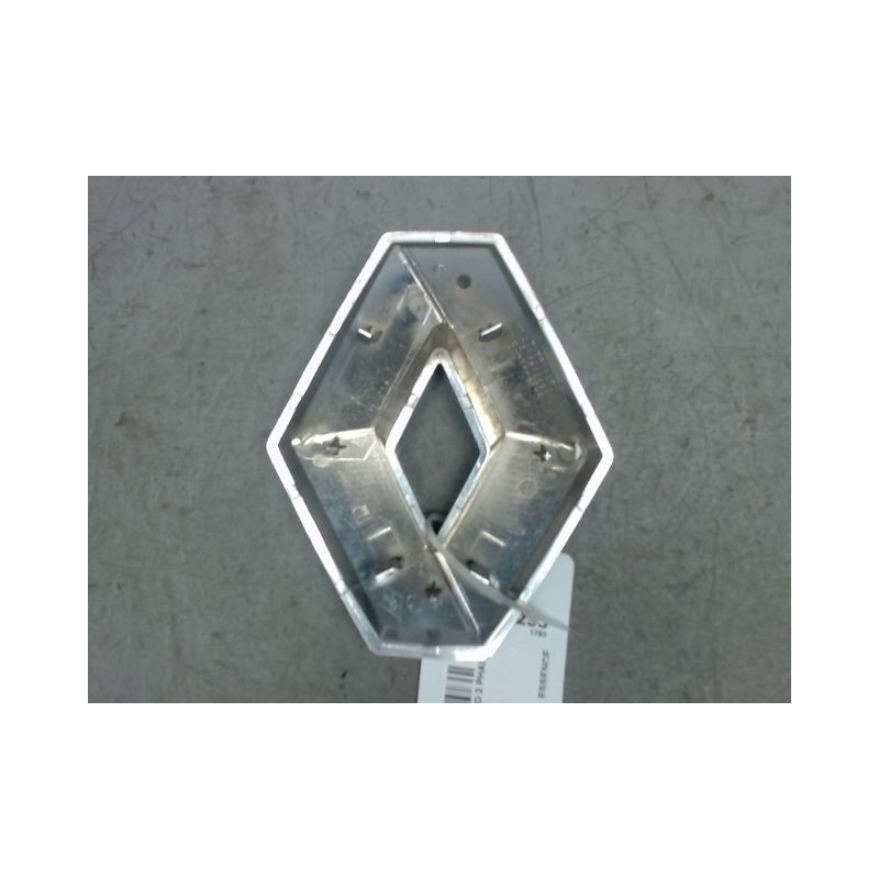 SIGLE CALANDRE RENAULT TWINGO 2 PHASE 2 1.2I - 16V
