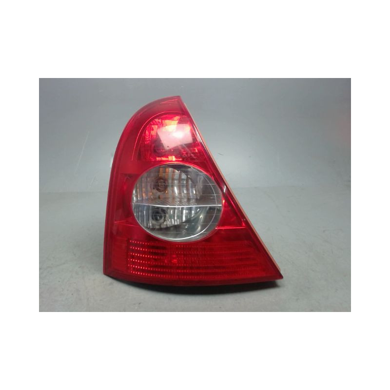 FEU ARRIERE GAUCHE  RENAULT CLIO II PH.2 01-06