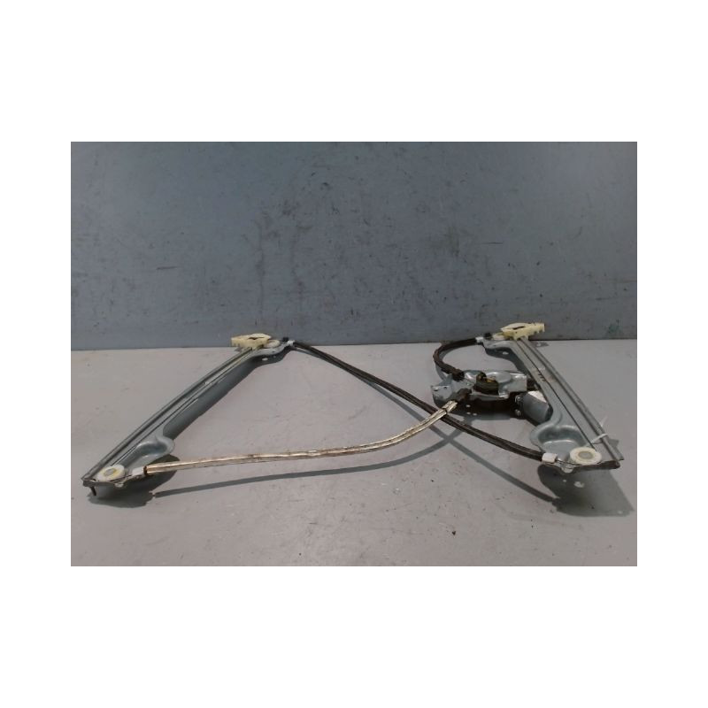 MECANISME+MOTEUR LEVE-GLACE AVANT GAUCHE PEUGEOT 1007