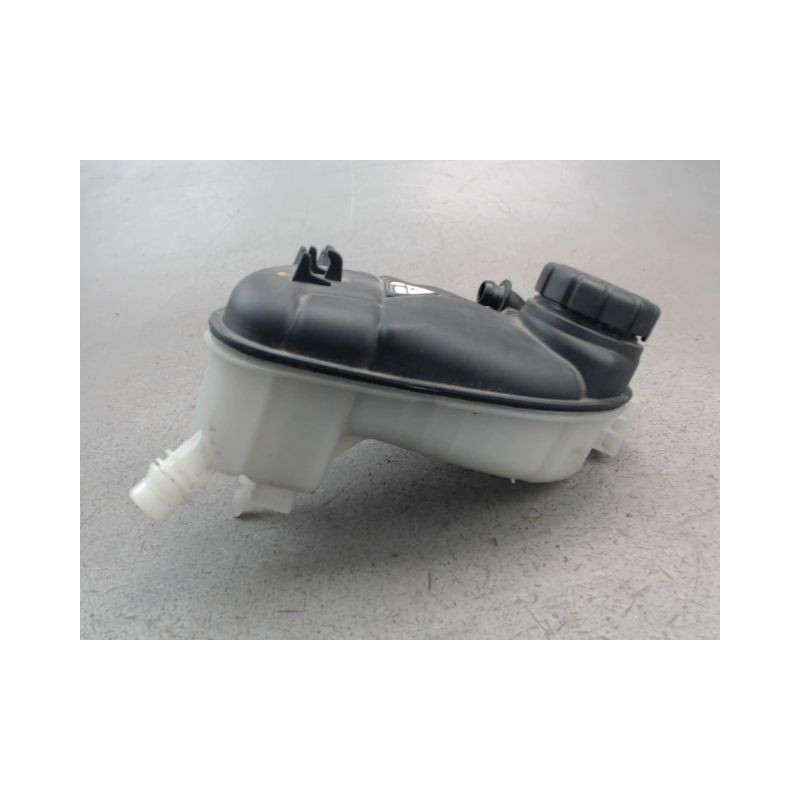 VASE EXPANSION MERCEDES CLASSE B