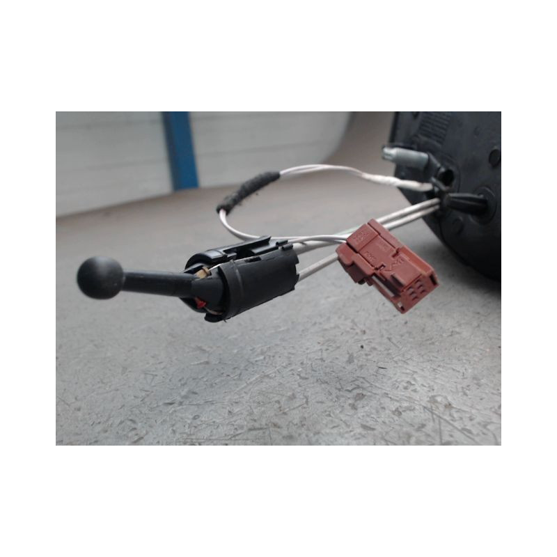 RETROVISEUR EXTERIEUR GAUCHE PEUGEOT 208