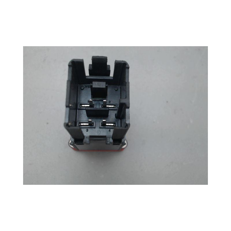 BOUTON DE WARNING VOLKSWAGEN GOLF