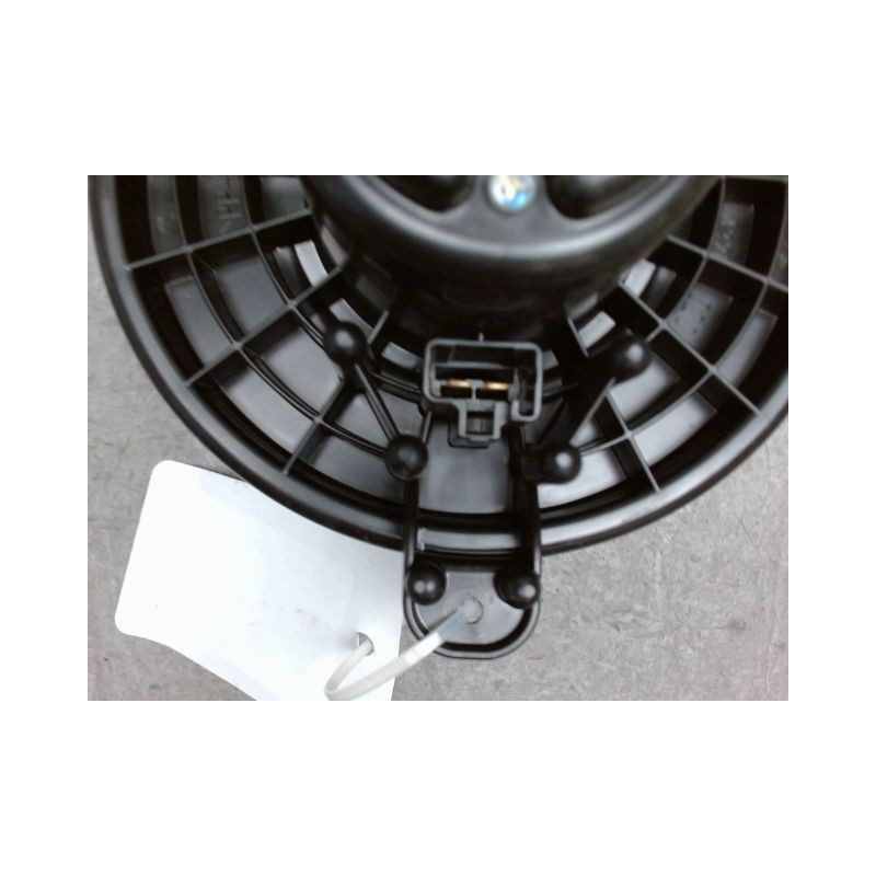 MOTEUR VENTILATEUR CHAUFFAGE SUZUKI SWIFT