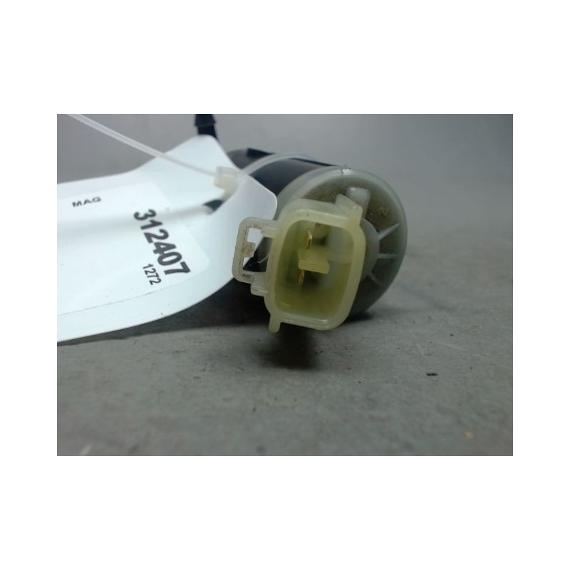 POMPE LAVE-GLACE AVANT SUZUKI SWIFT