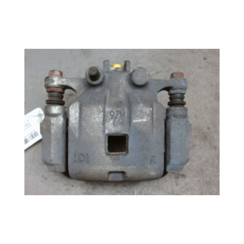 ETRIER DE FREIN AVANT DROIT SUZUKI SWIFT