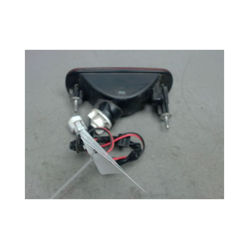 FEU BROUILLARD CENTRAL ARRIERE SUZUKI SWIFT