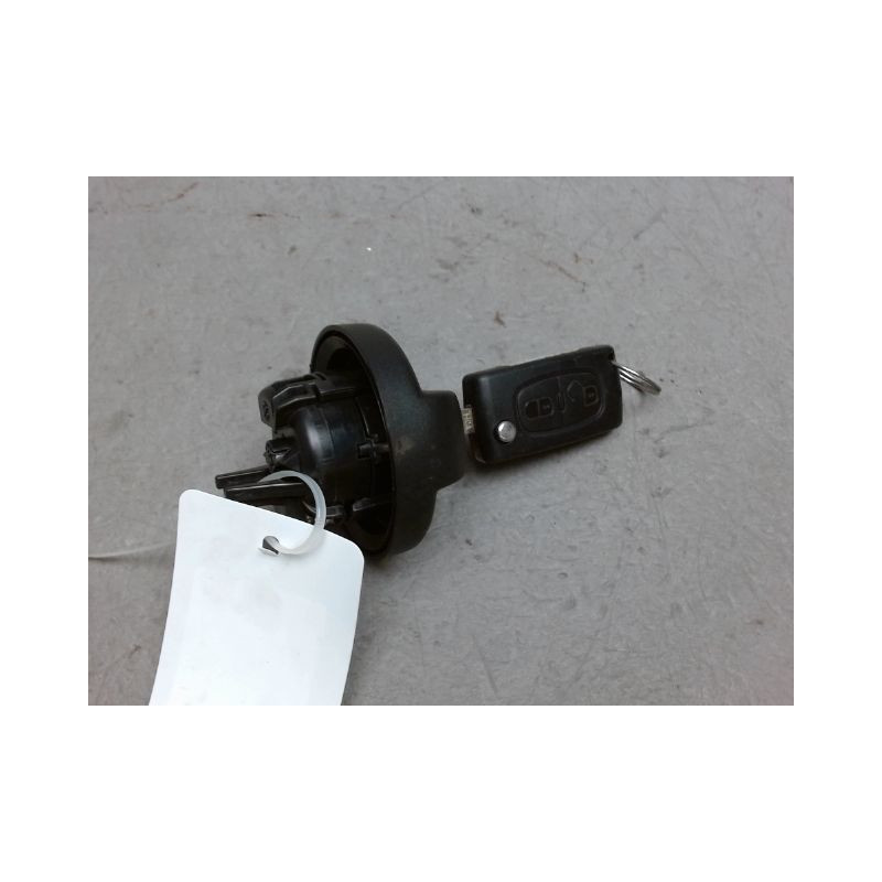 BOUCHON RESERVOIR A CARBURANT PEUGEOT 307 2005-2007