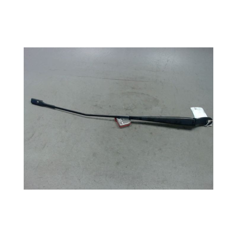 BRAS ESSUIE-GLACE AVANT DROIT CITROEN C3