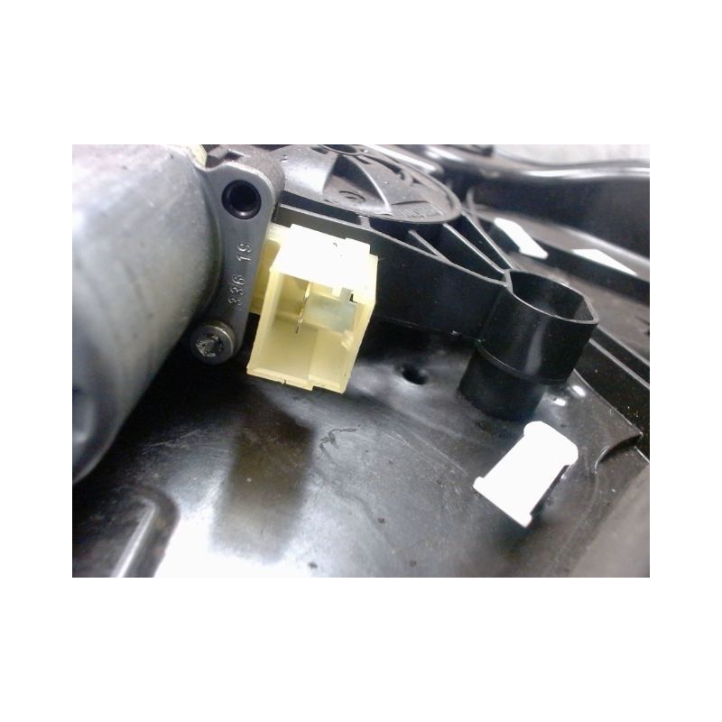 MECANISME+MOTEUR LEVE-GLACE AVANT GAUCHE VOLKSWAGEN GOLF