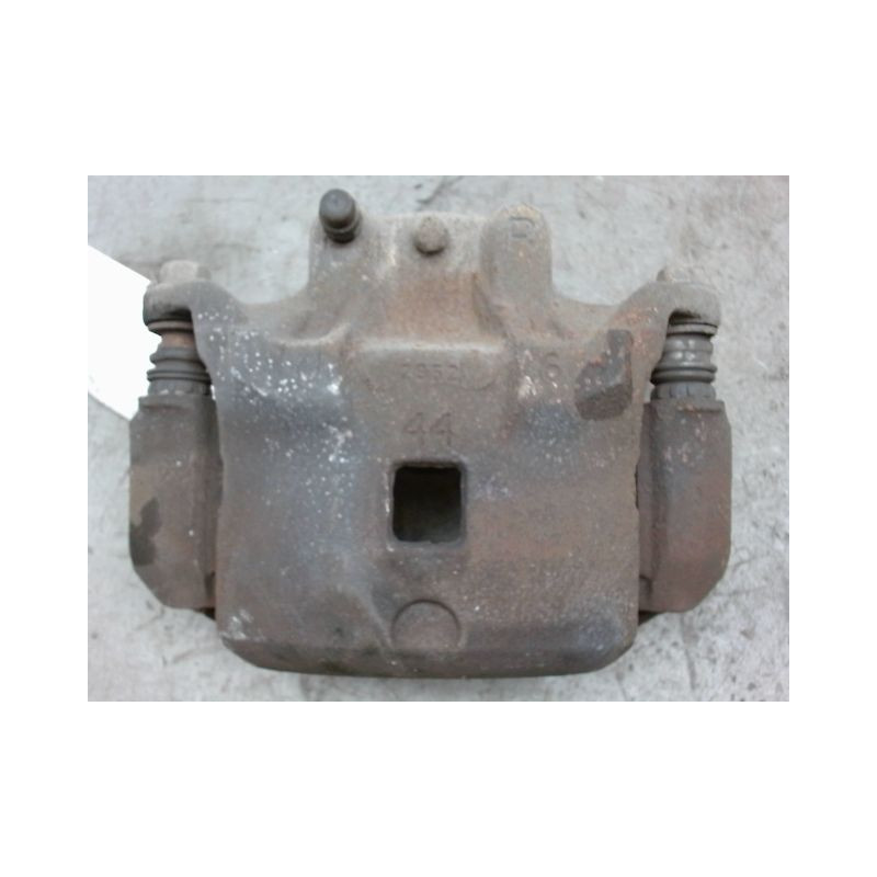 ETRIER DE FREIN AVANT DROIT NISSAN JUKE PHASE 1 1.5 DCI - 8V TURB