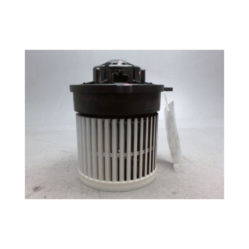 MOTEUR VENTILATEUR CHAUFFAGE SUZUKI CELERIO