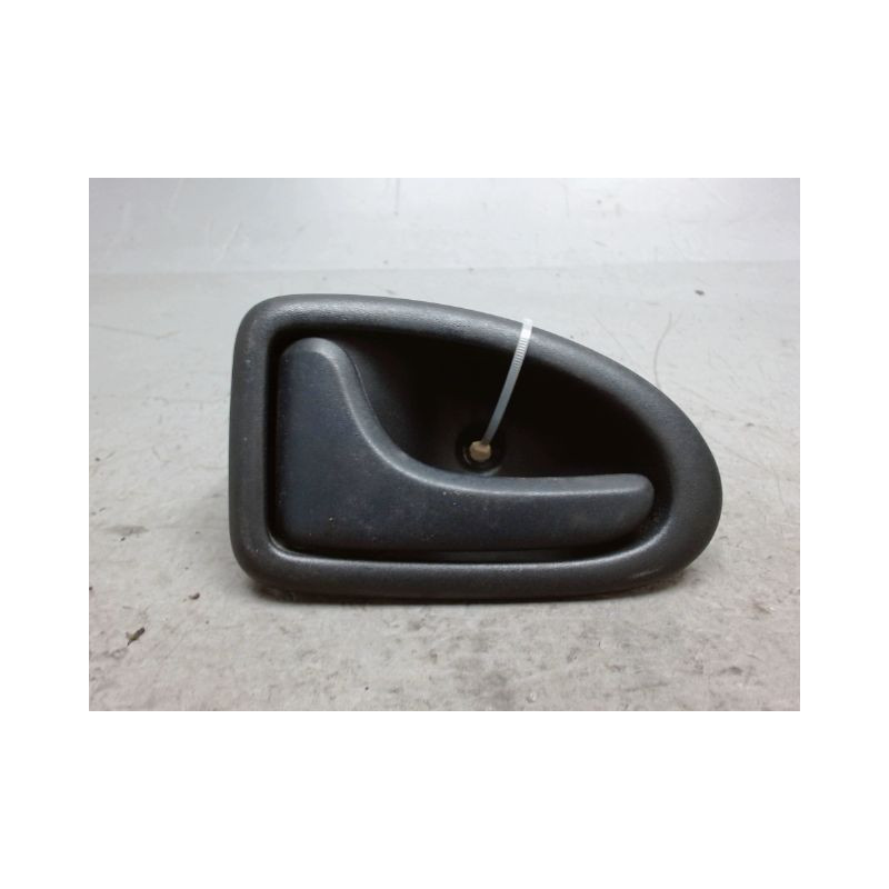 POIGNEE INTERIEURE PORTE AVANT GAUCHE RENAULT CLIO II PH.1 98-2001