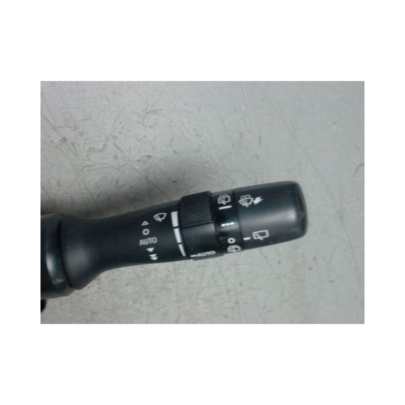 COMMANDE CLIGNOTANT TOYOTA YARIS 3 PHASE 2 1.5I - 16V HYB