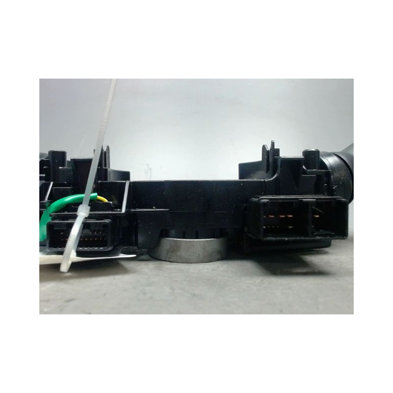 COMMANDE CLIGNOTANT TOYOTA YARIS 3 PHASE 2 1.5I - 16V HYB