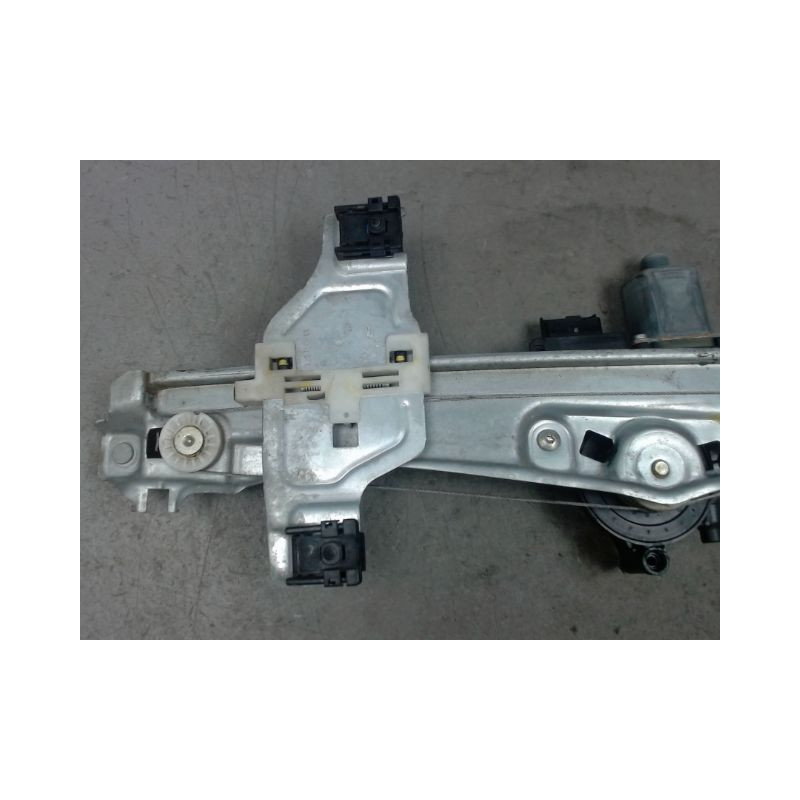 MECANISME+MOTEUR LEVE-GLACE ARRIERE DROIT PEUGEOT 2008 PHASE 1 ESSENCE