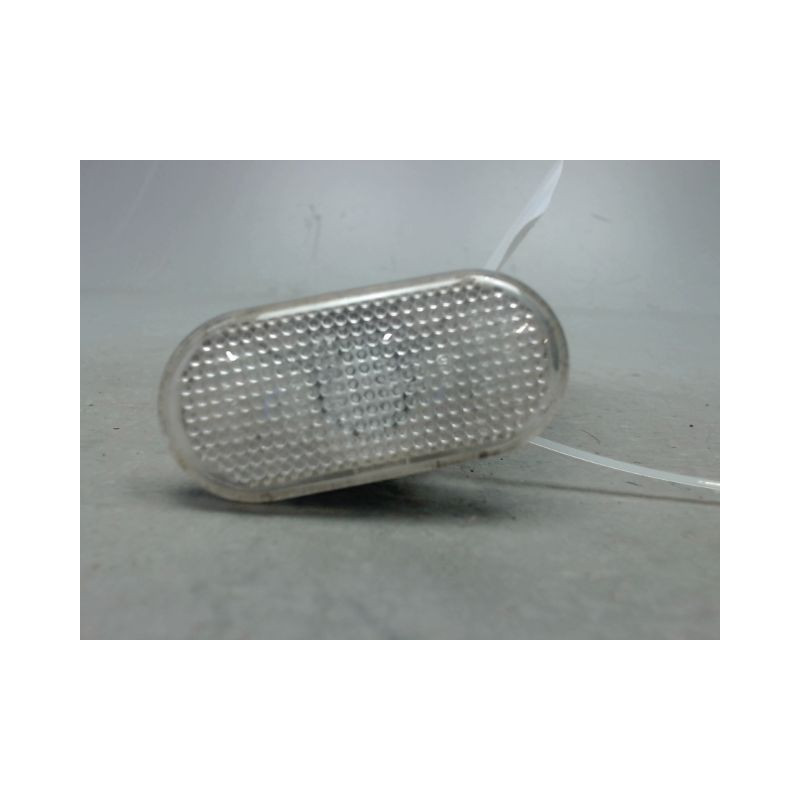 REPETITEUR AILE GAUCHE RENAULT CLIO II PH.2 01-06