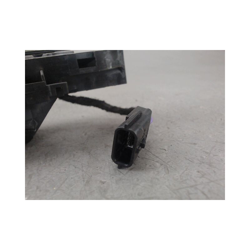 POIGNEE EXTERIEURE PORTE AVANT DROIT RENAULT MEGANE