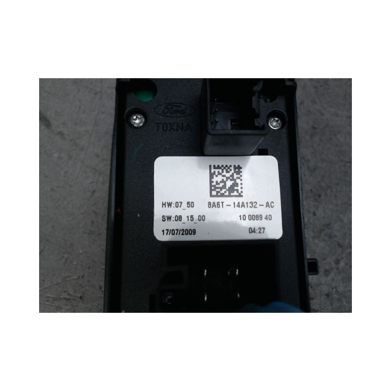COMMANDE LEVE-GLACE PORTE AVG FORD FIESTA