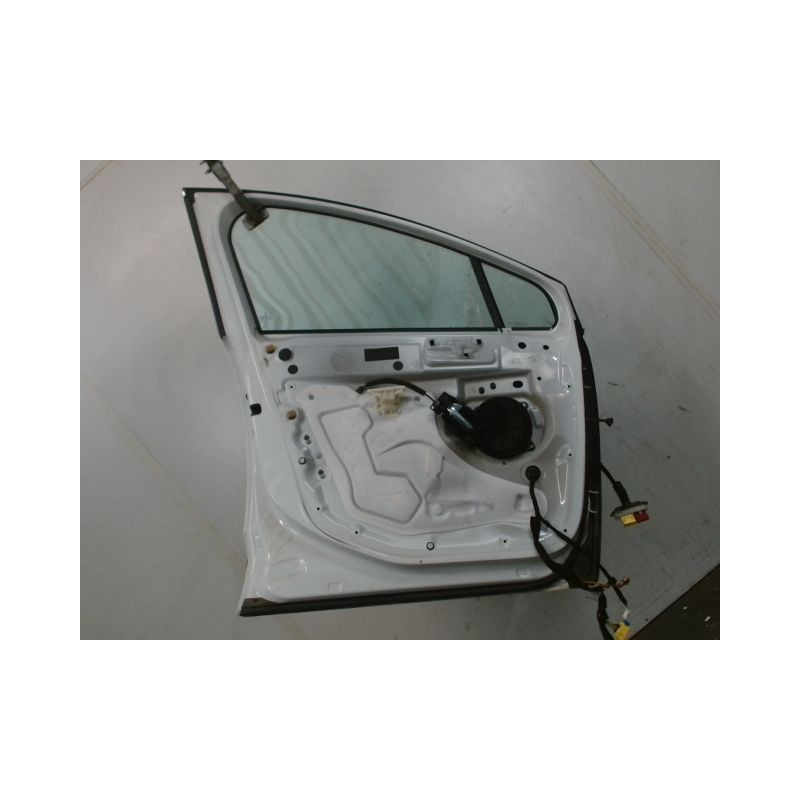 PORTE AVANT GAUCHE PEUGEOT 3008