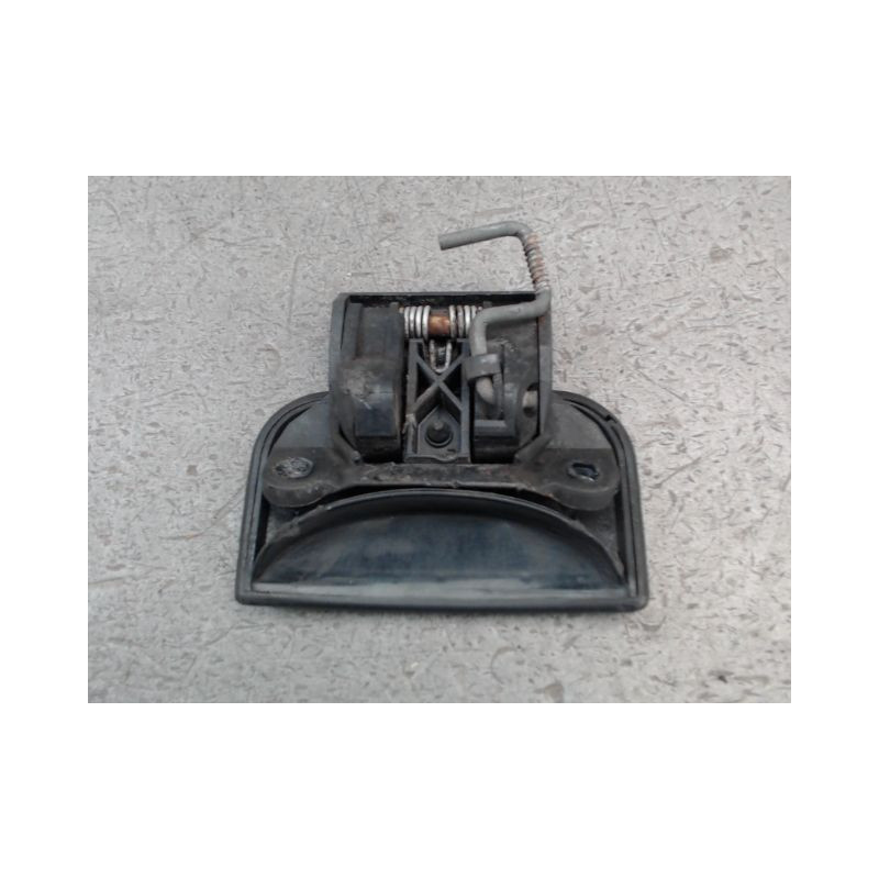 POIGNEE EXTERIEURE PORTE AVANT GAUCHE PEUGEOT 106