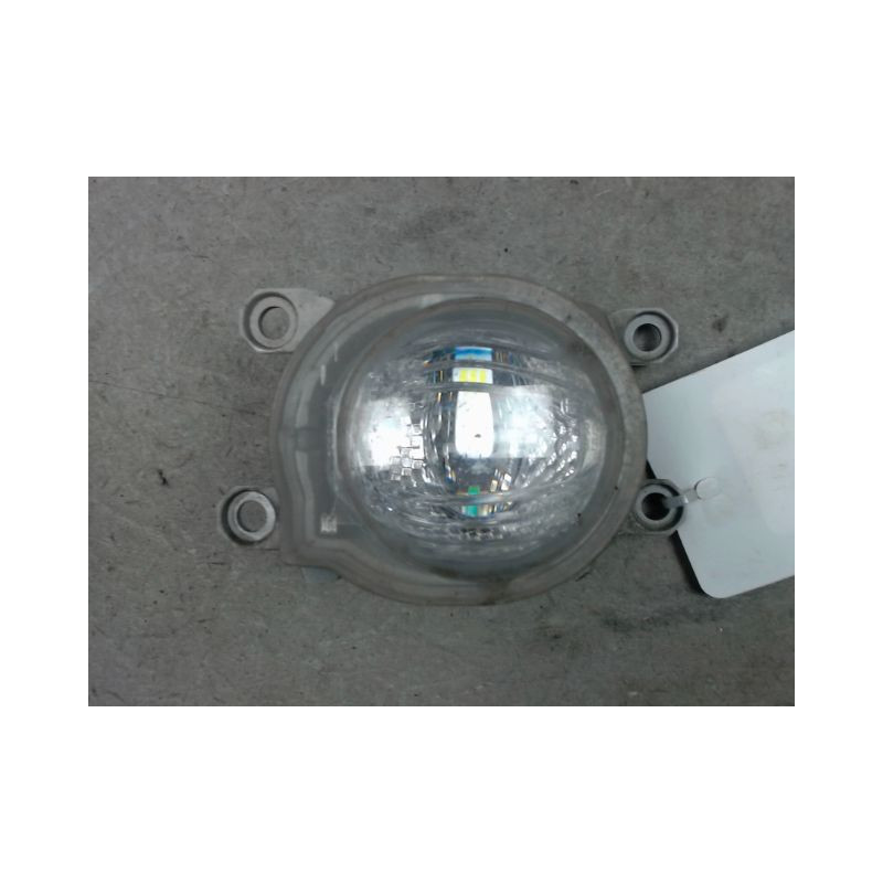 PHARE ANTIBROUILLARD AVANT GAUCHE TOYOTA COROLLA