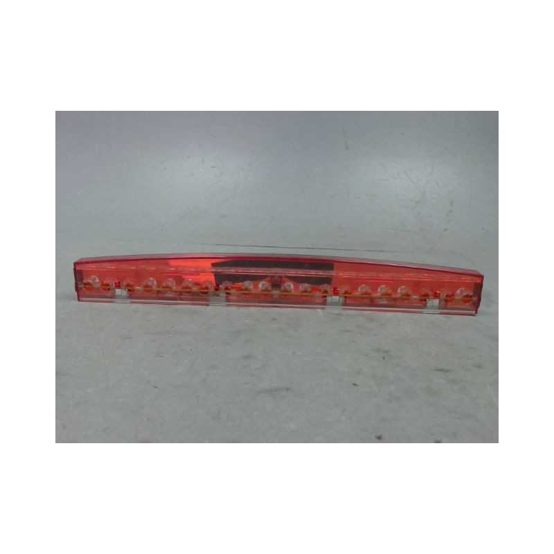 FEUX STOP SUPPLEMENTAIRE AUDI A4 2004-
