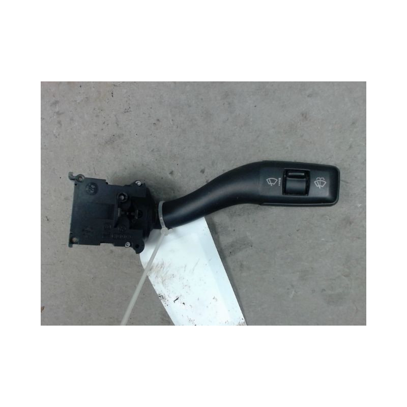 COMMANDE ESSUIE GLACE AUDI A4 2004-