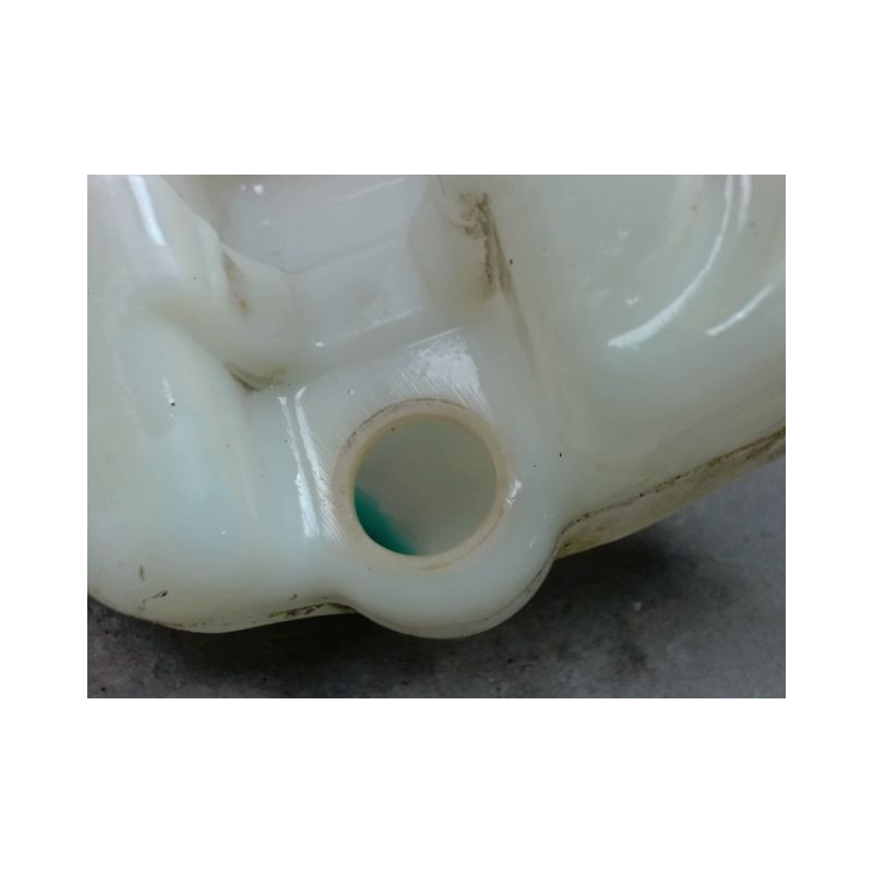 RESERVOIR LAVE-GLACE AVANT PEUGEOT 206