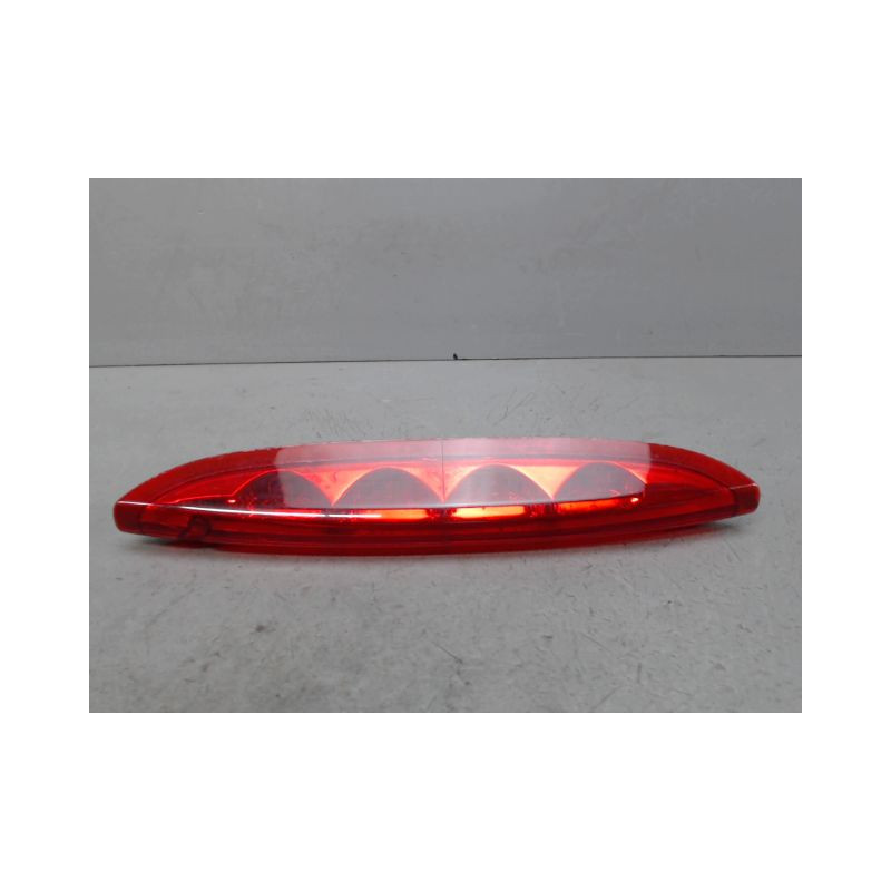 FEUX STOP SUPPLEMENTAIRE PEUGEOT 208