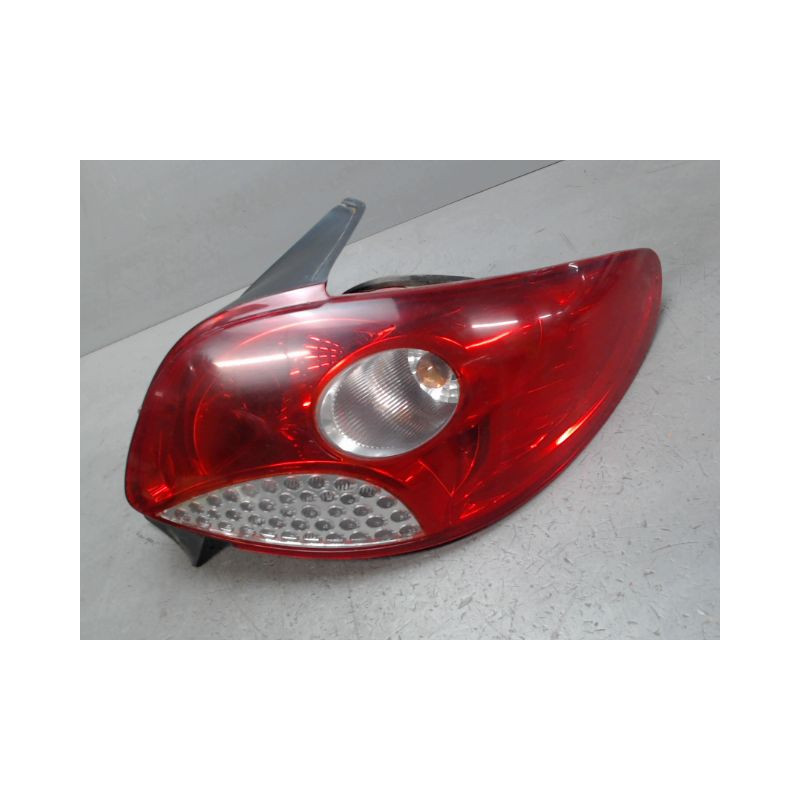FEU ARRIERE DROIT PEUGEOT 206