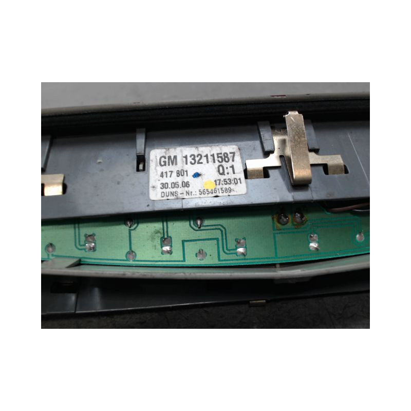 FEUX STOP SUPPLEMENTAIRE OPEL ZAFIRA