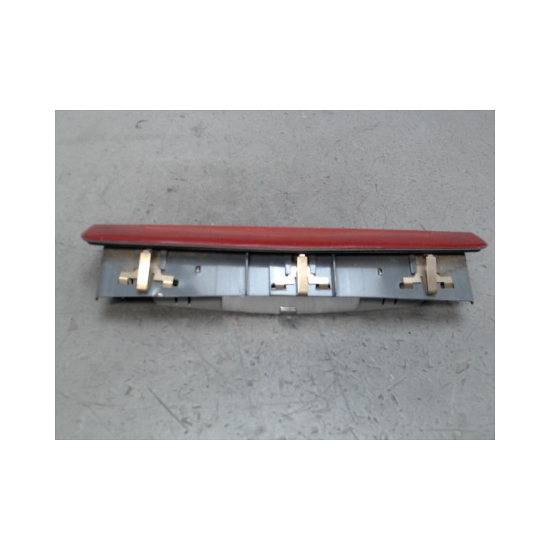 FEUX STOP SUPPLEMENTAIRE OPEL ZAFIRA