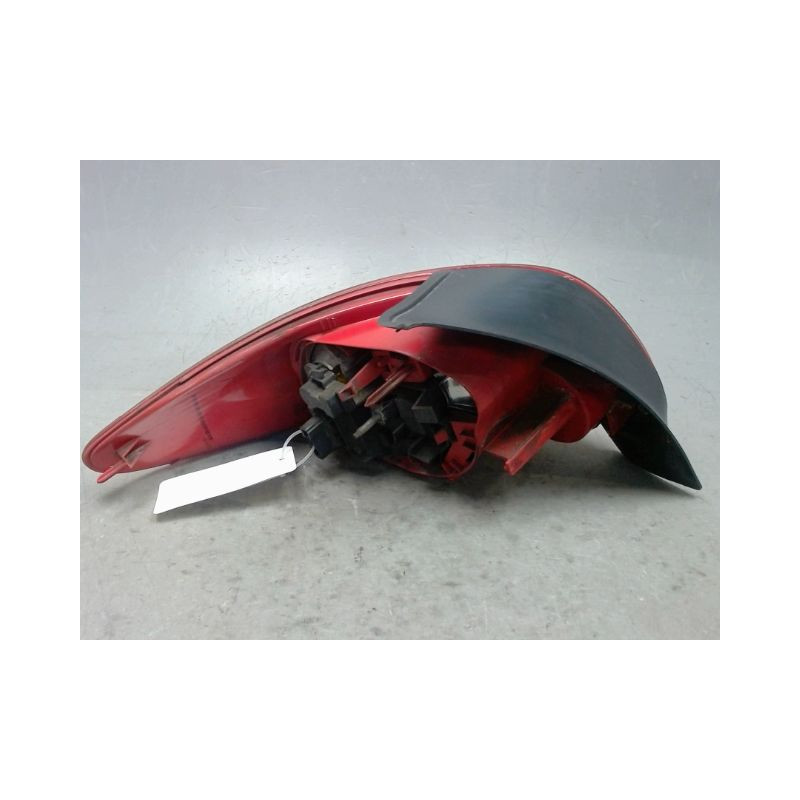 FEU ARRIERE DROIT PEUGEOT 206 5P