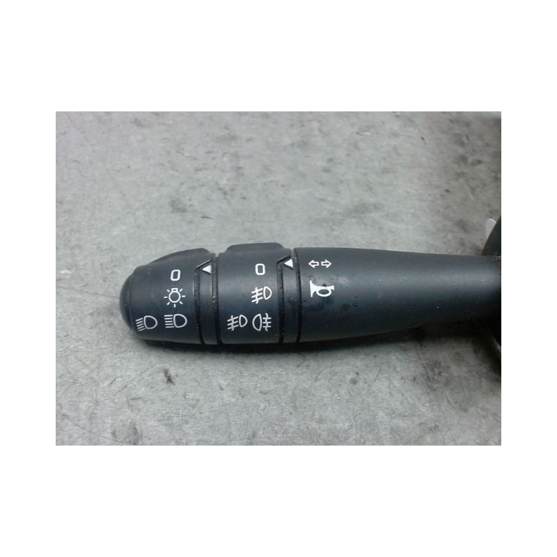 COMMANDE CLIGNOTANT RENAULT TWINGO