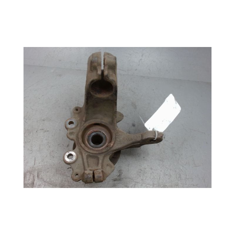 PIVOT AVANT DROIT FORD FOCUS