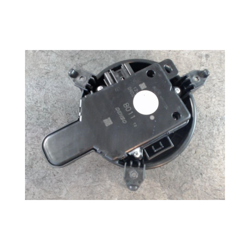 MOTEUR VENTILATEUR CHAUFFAGE TOYOTA YARIS 2005-