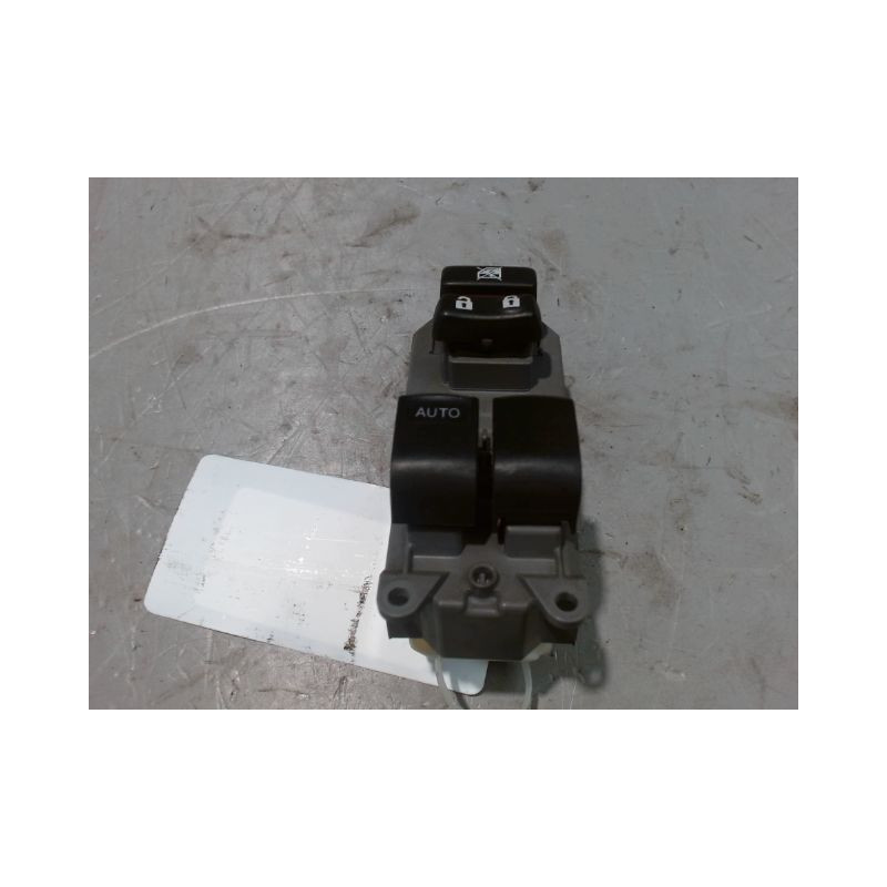 COMMANDE LEVE-GLACE PORTE AVG TOYOTA YARIS 2005-