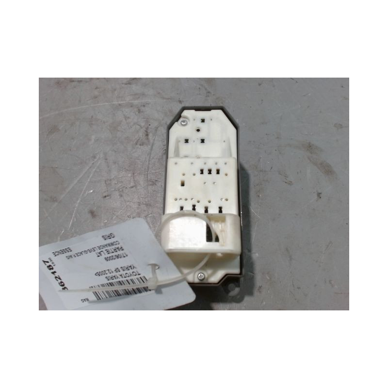 COMMANDE LEVE-GLACE PORTE AVG TOYOTA YARIS 2005-