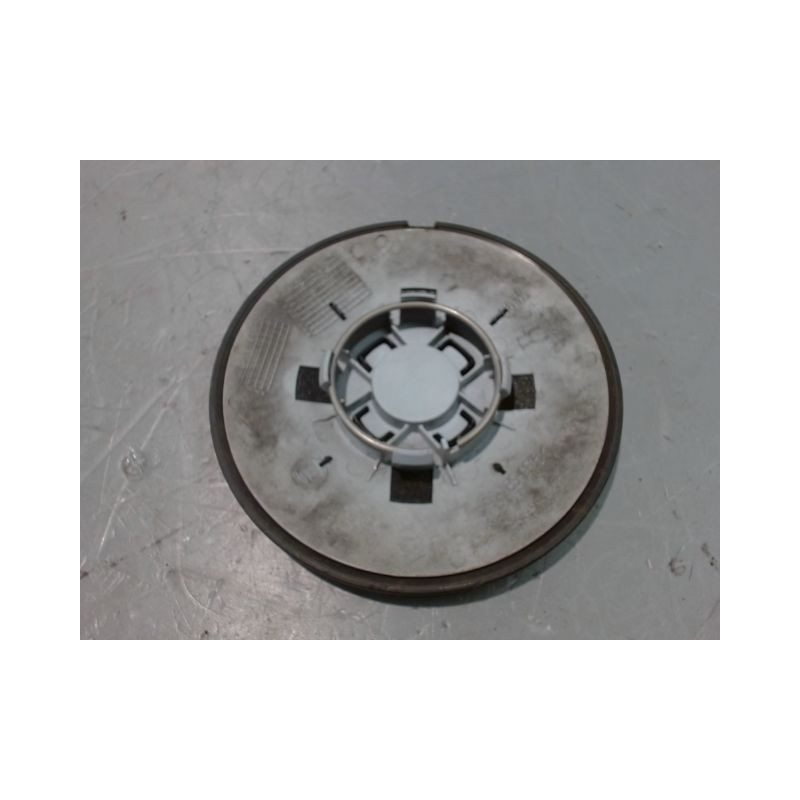 ENJOLIVEUR DE ROUE FIAT 500 2007-